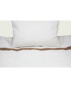 Babybeddengoed - Stijlvol dekbedovertrek met naam - wit/cinnamon