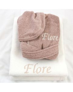 Badjasje op katoenen babydeken, blush