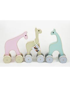 Houten giraf op slab, pale pink, pale yellow, pale green