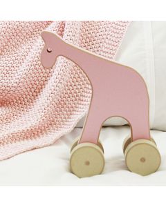 Houten giraf op slab, pale pink, pale yellow, pale green