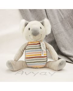 Koalabeer McKensey knuffel op katoenen babydeken