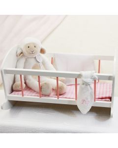 Poppenwieg met knuffel en doekje met naam
